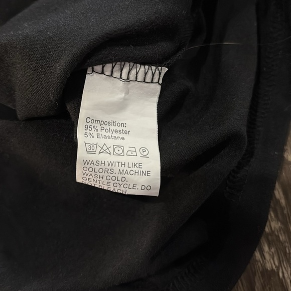 Woman’s Black and Mint Green Button-Front Top size XL - Picture 5 of 5